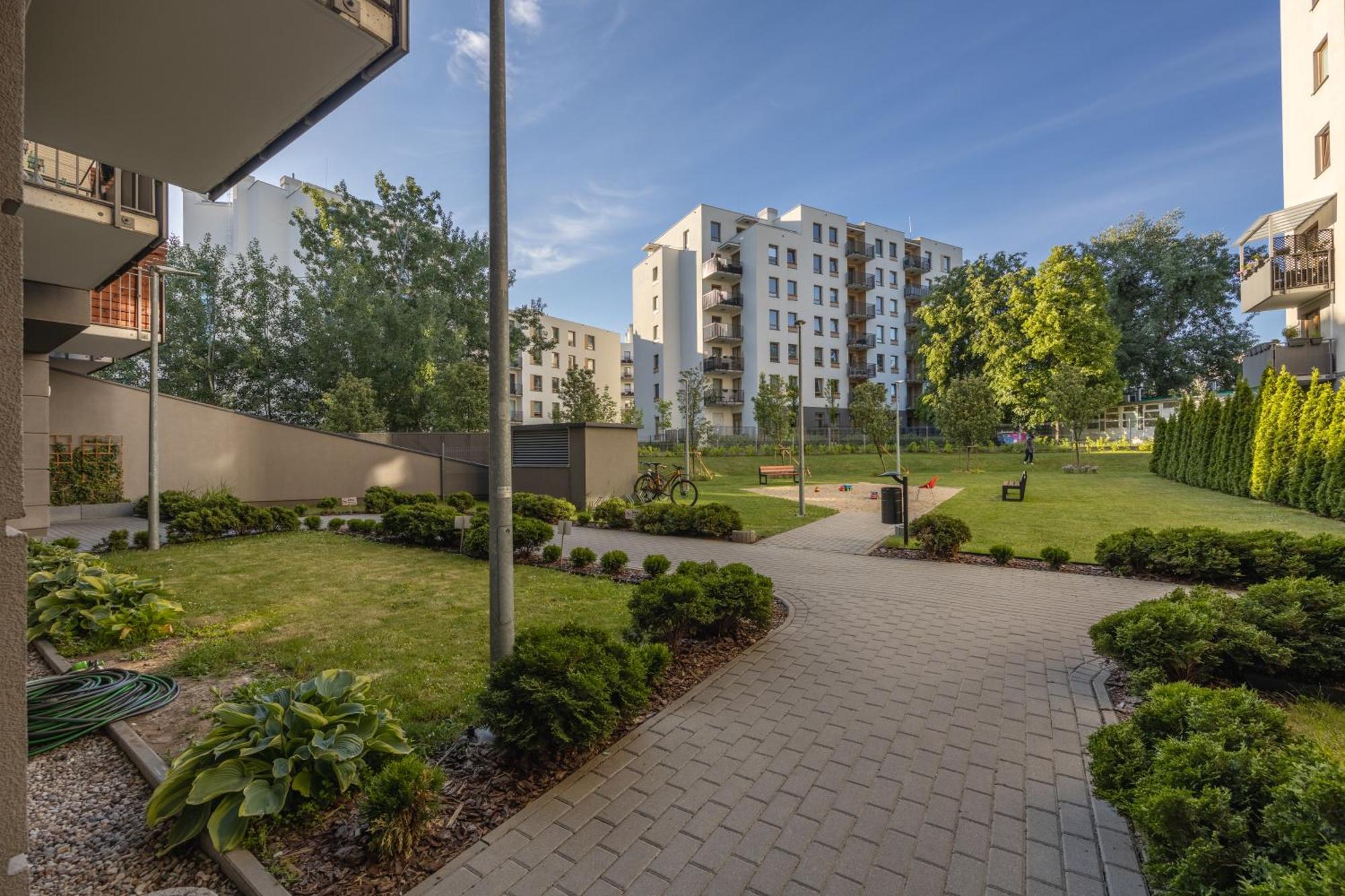 Wola - Parking, Balcony, Workdesk - By Rentujemy Warszawa