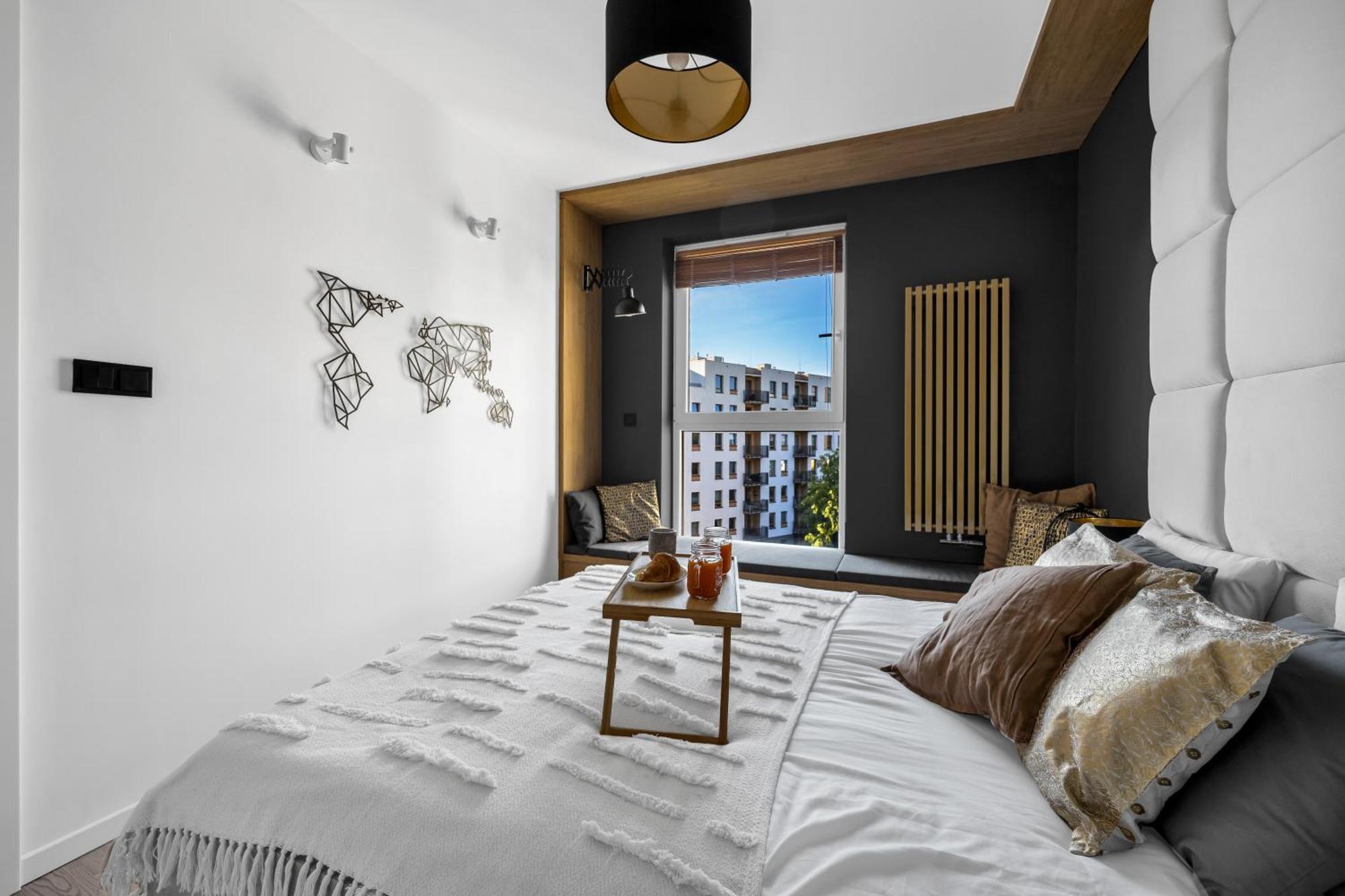 Apartament Wola - Parking, Balcony, Workdesk - By Rentujemy *